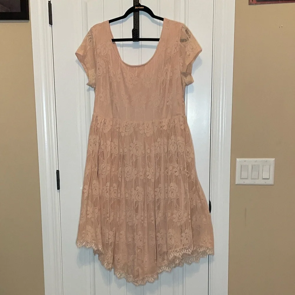 Torrid 16 Blush Lace Tea length Dress Asymmetrical Scalloped hem fully lined - Picture 15 of 15